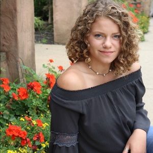 Meet your Posher, Liza